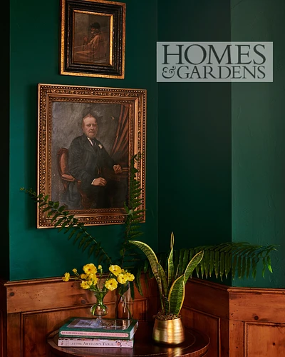 Homes & Gardens
