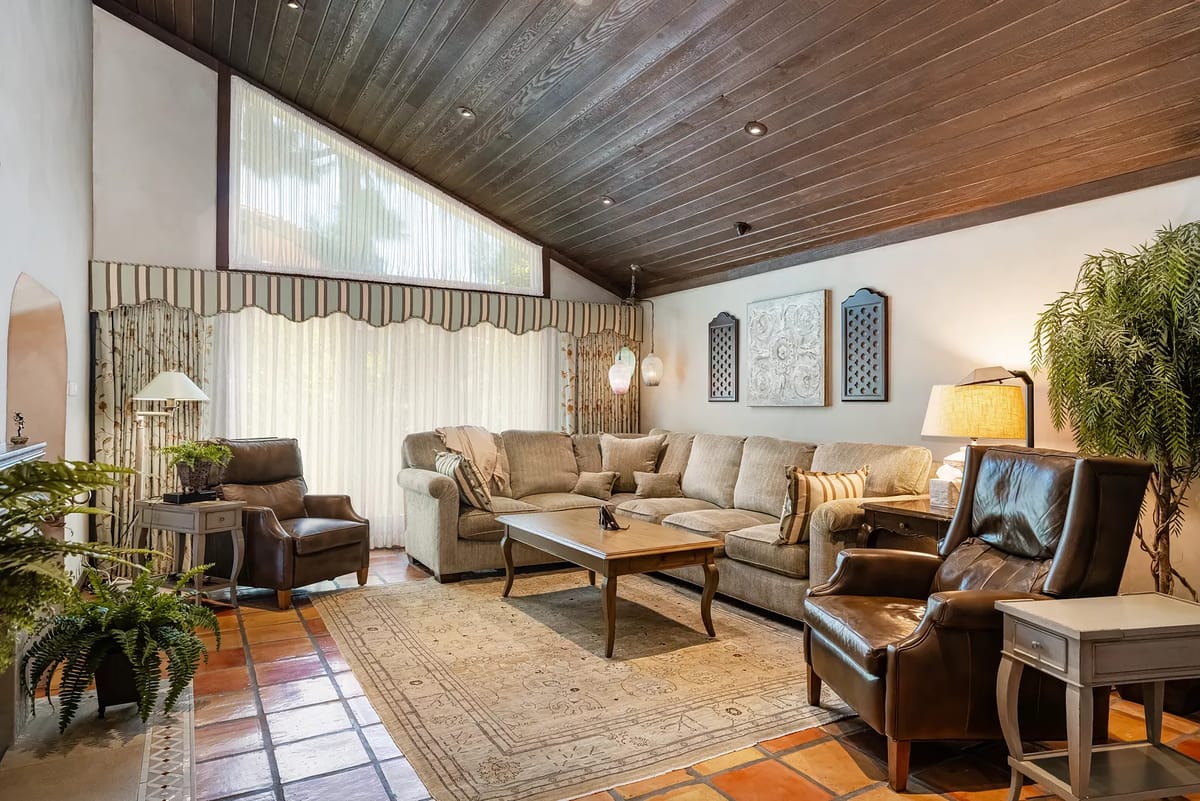 Coastal Sophisticate Image 10