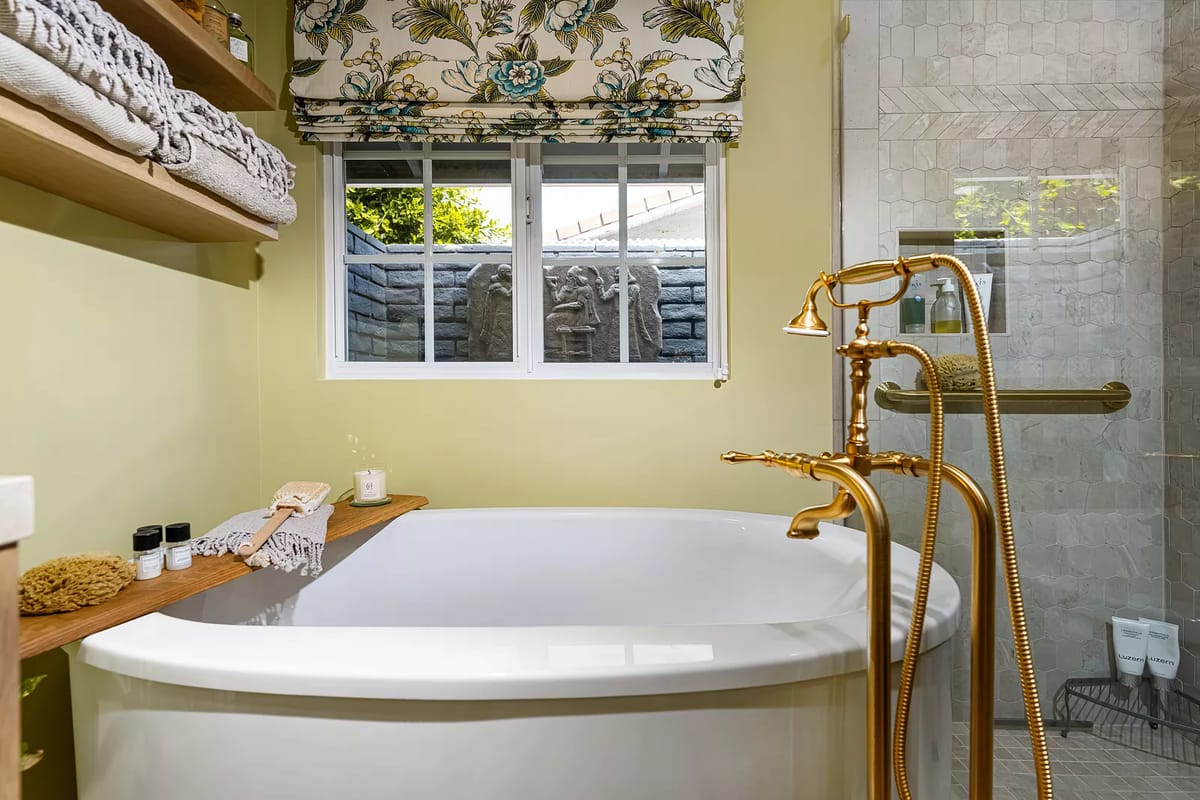 Spa Bath Contemporary Image 7