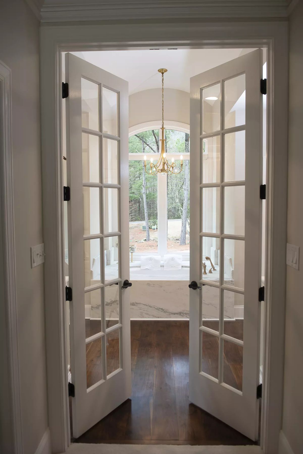 Luxury in Limestone Image 17