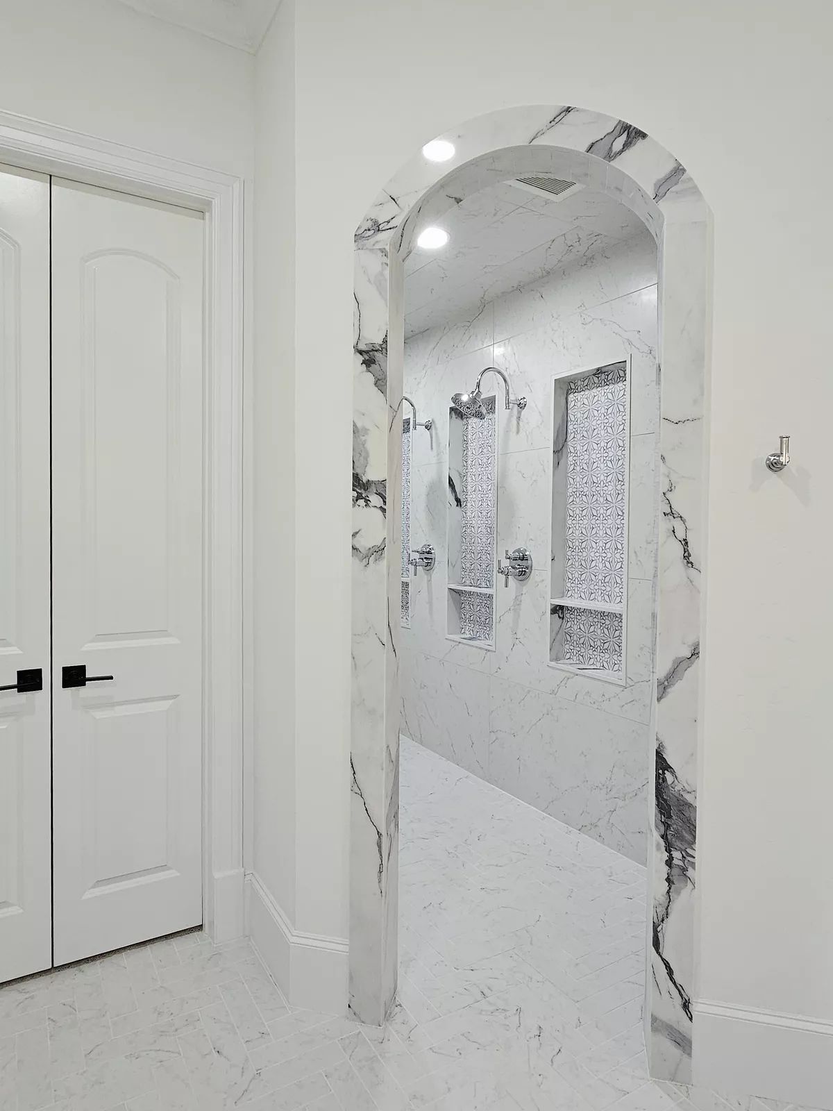 Luxe Coastal Living Image 39
