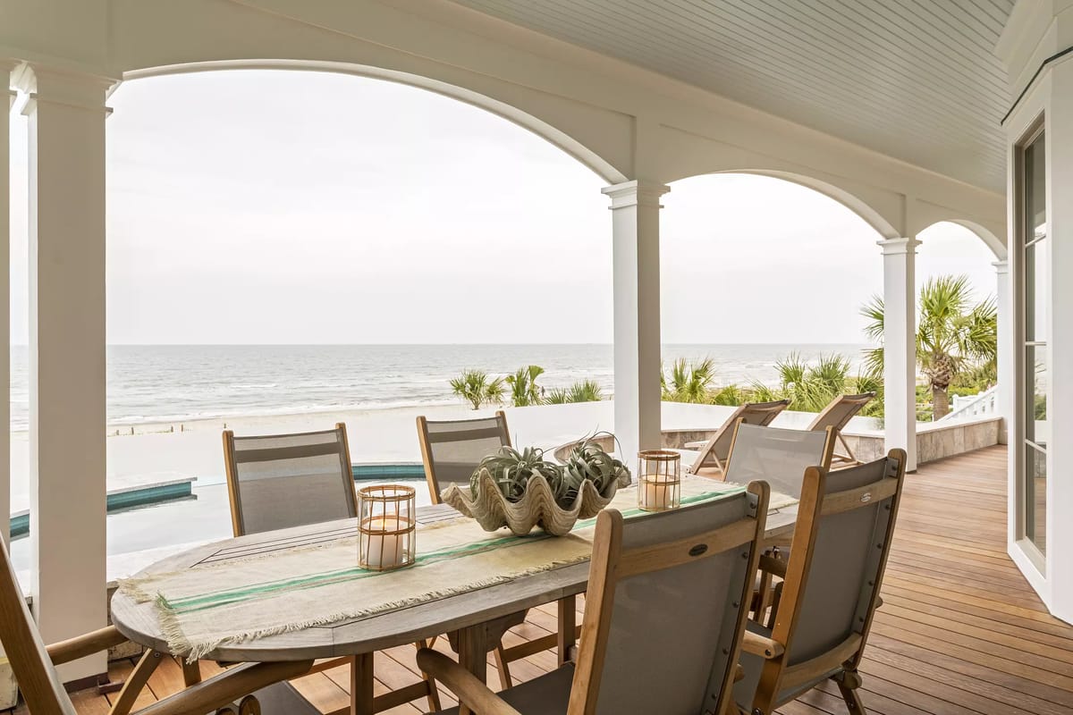 Isle of Palms Oceanfront Oasis Image 9