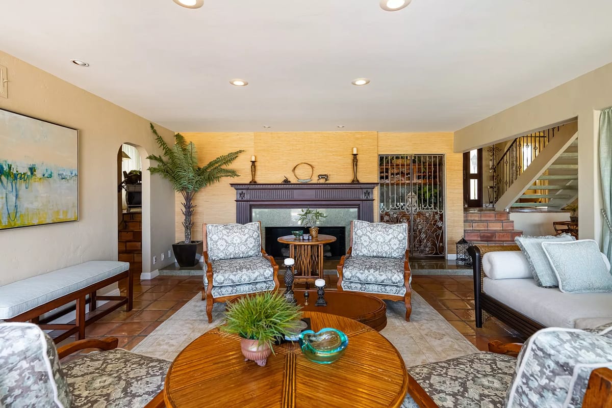 Coastal Sophisticate Image 7