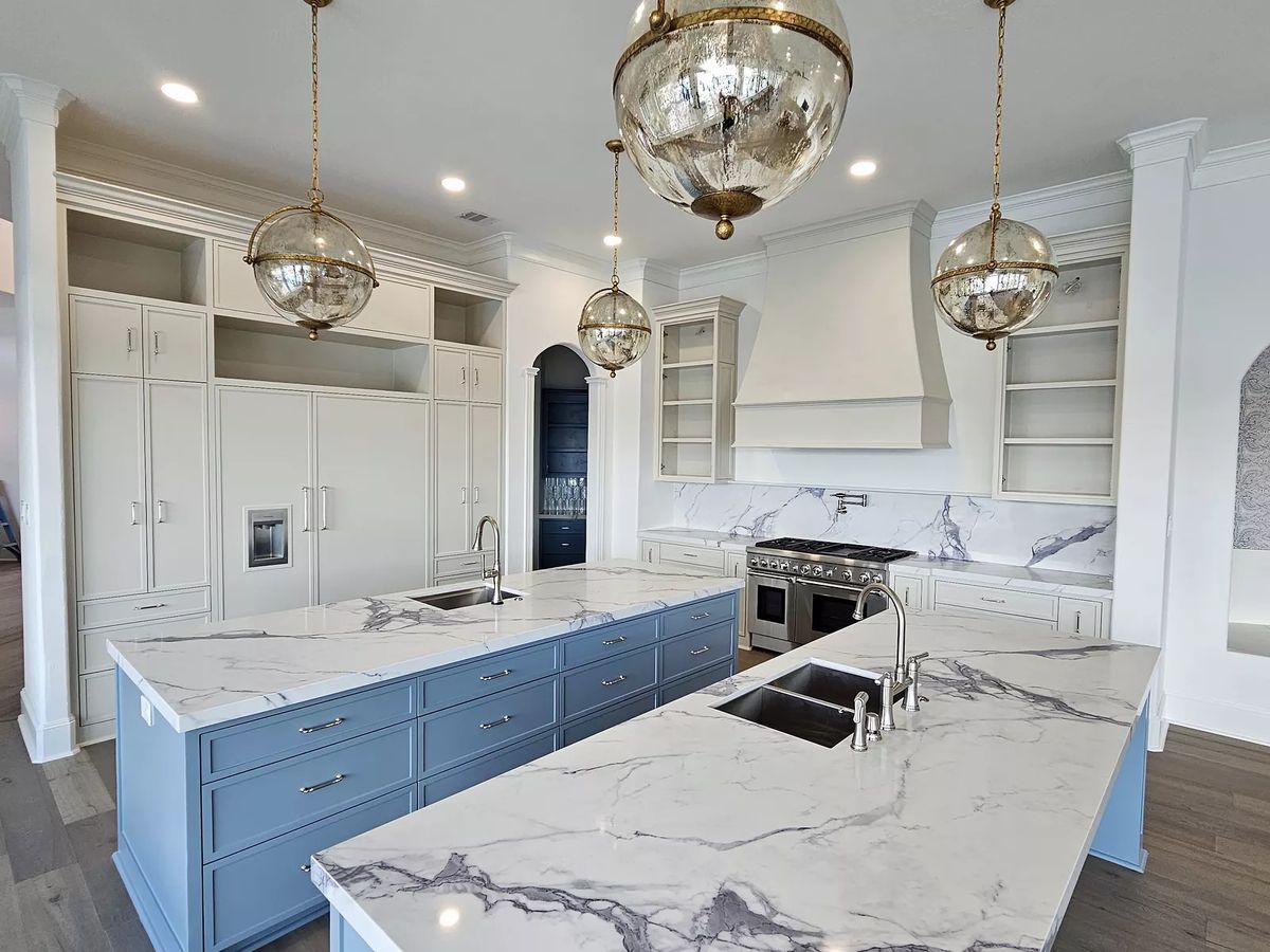 Luxe Coastal Living Image 3