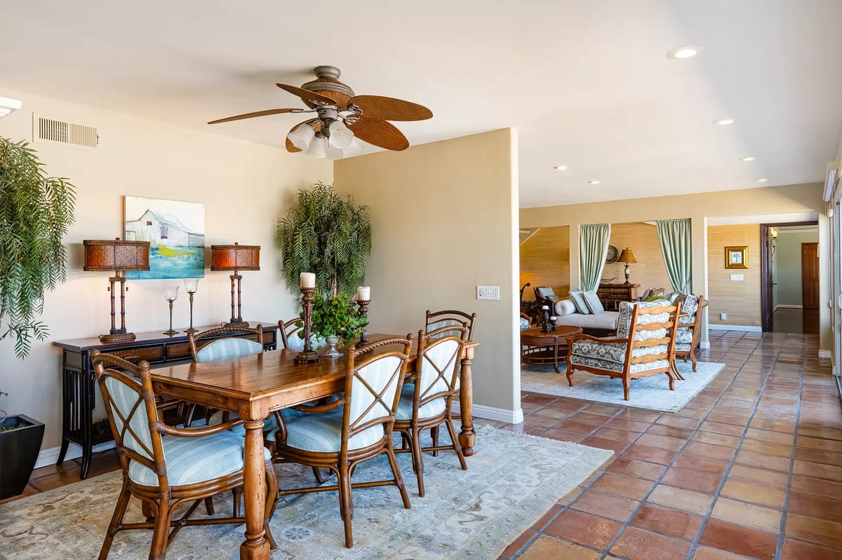Coastal Sophisticate Image 23