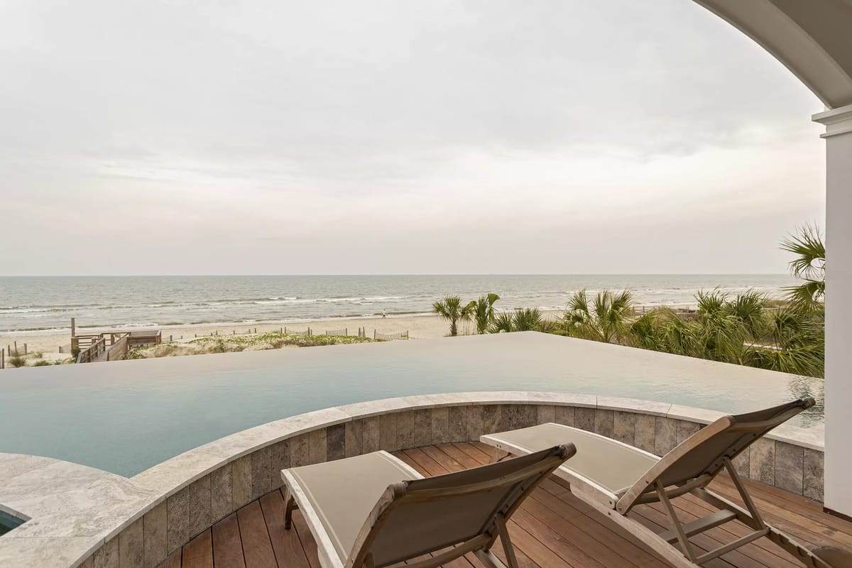 Isle of Palms Oceanfront Oasis Image 49