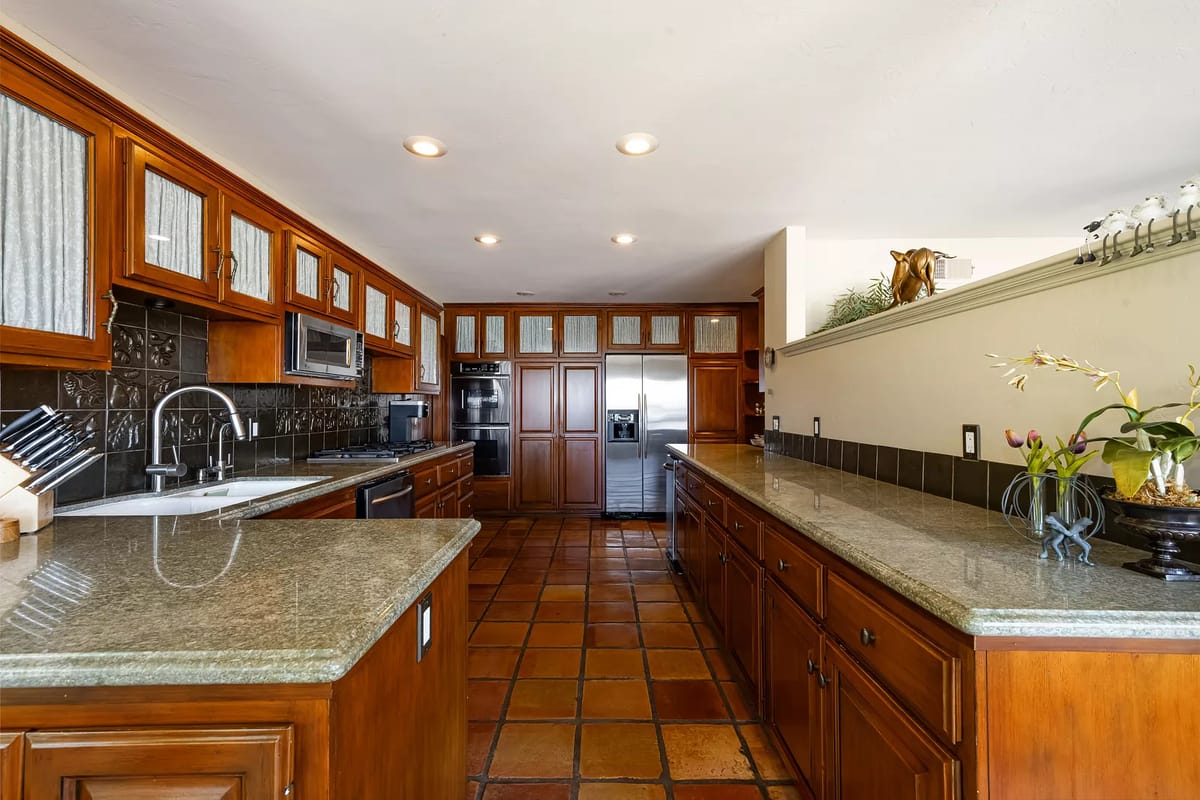 Coastal Sophisticate Image 16