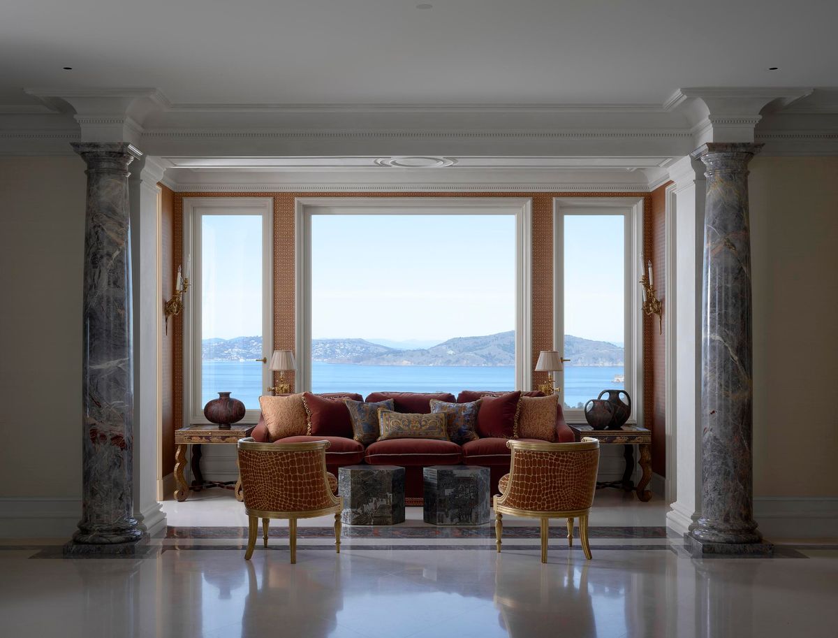 Classic French Apartment Image 15