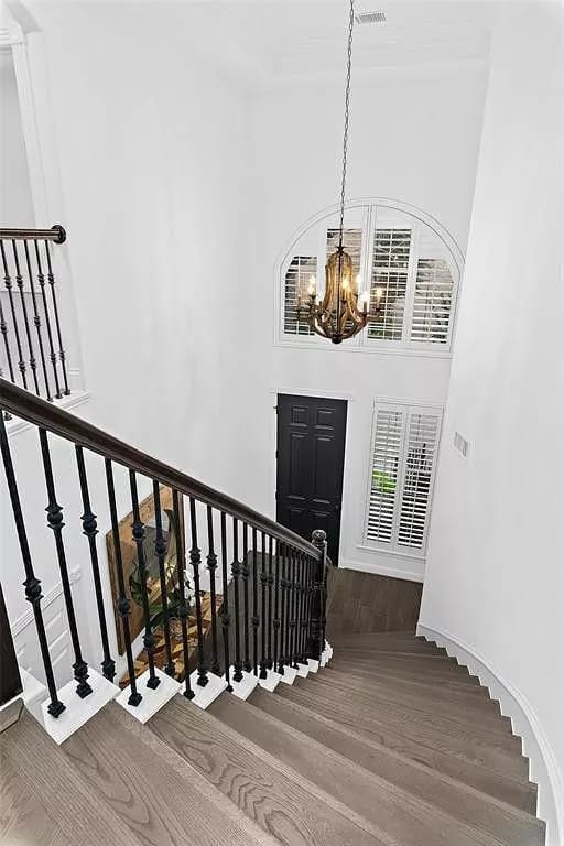 Uptown Chic Image 18