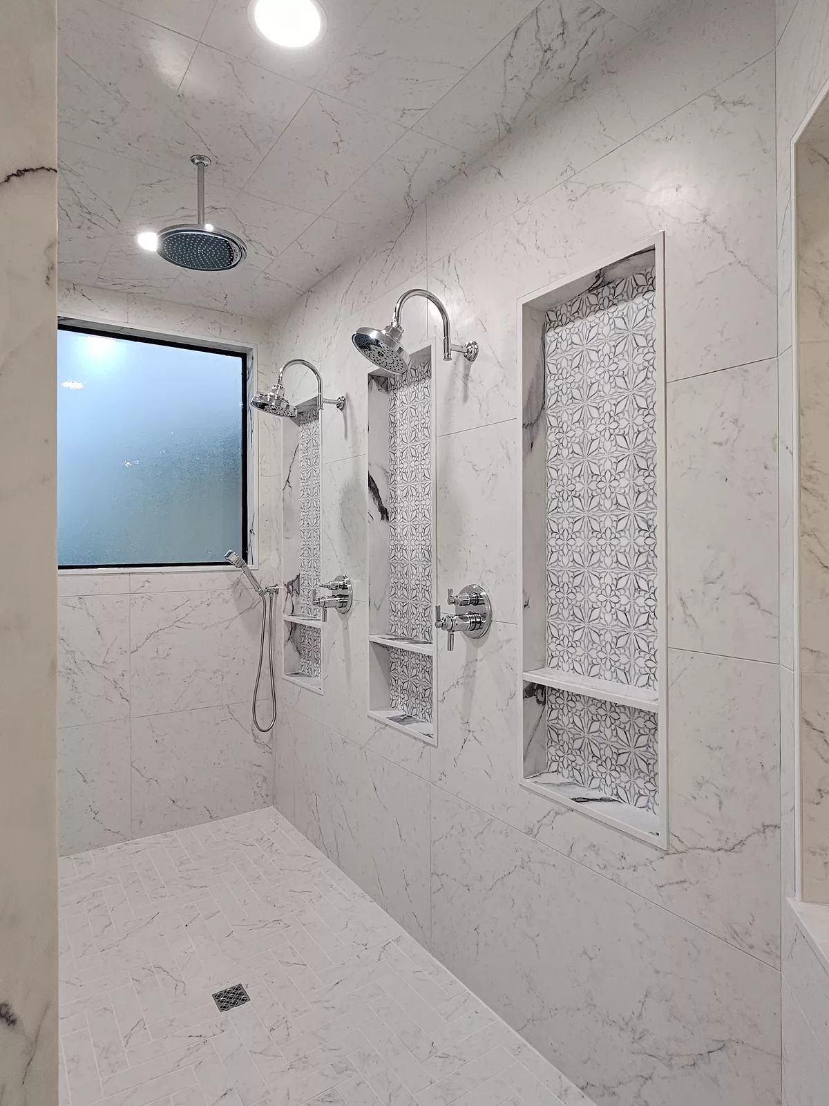 Luxe Coastal Living Image 40