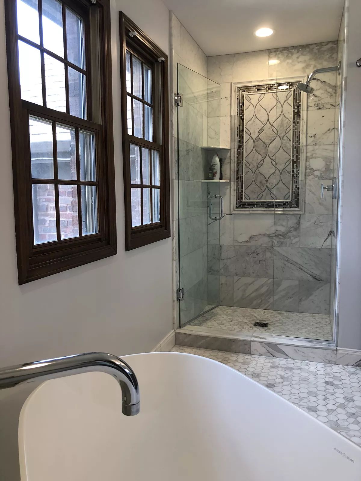 Jhon bathroom Image 5