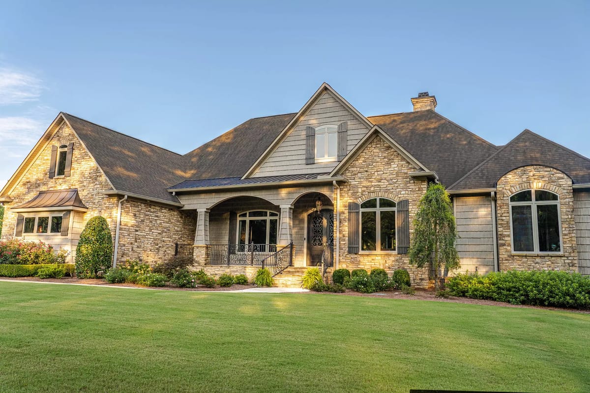 Luxury in Limestone Image 3