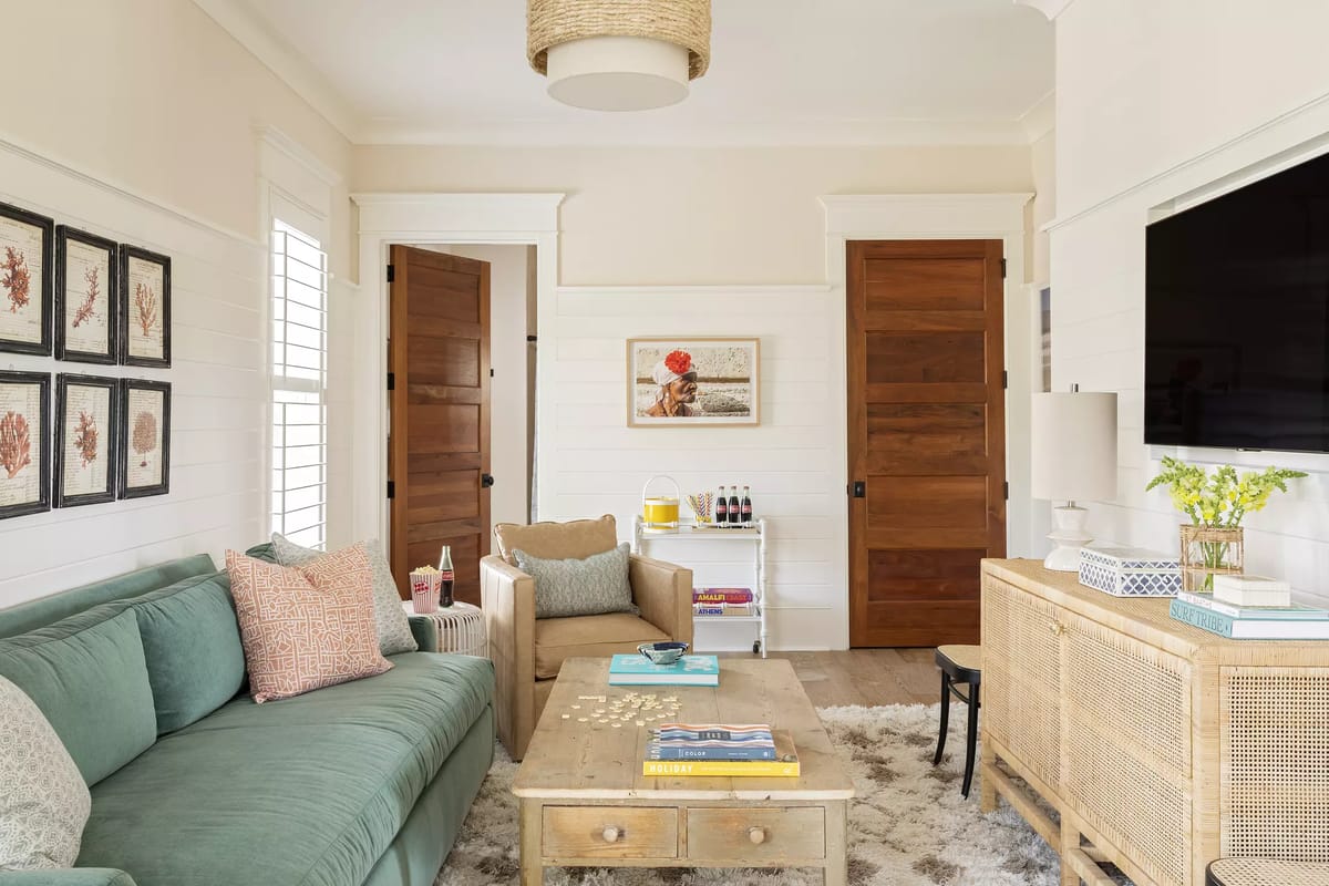 Isle of Palms Oceanfront Oasis Image 19