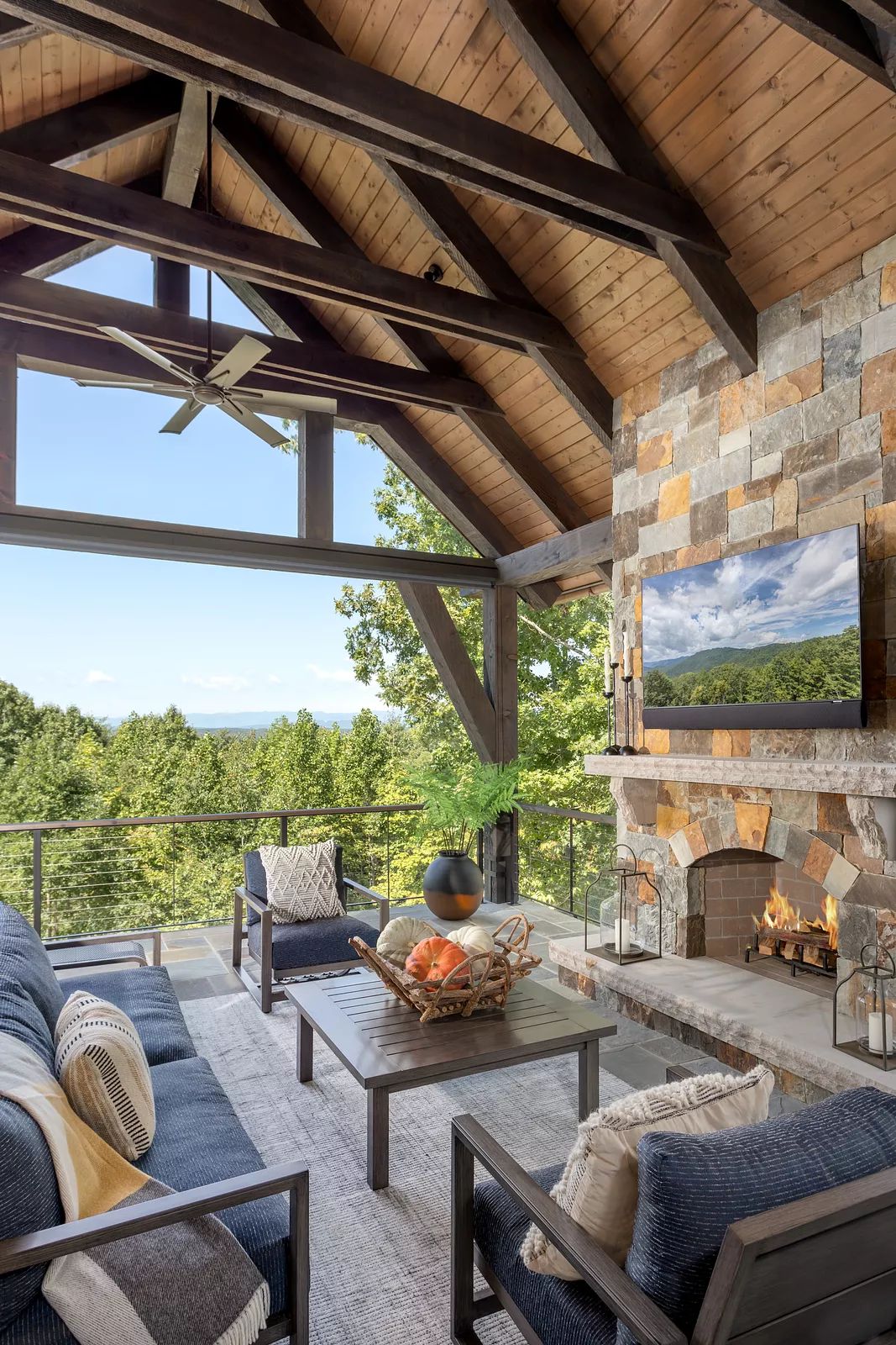 Mountain Modern Image 18