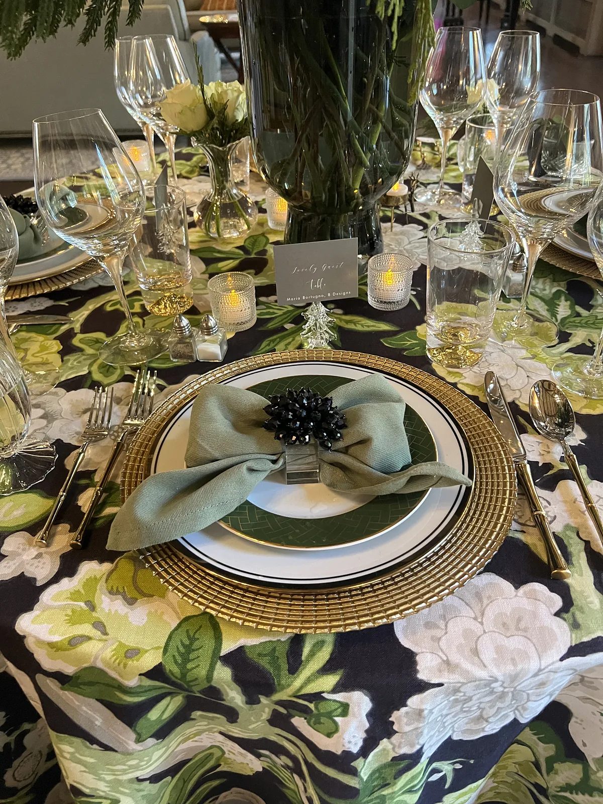 Color, texture and a napkin tied into charming bow make this fun