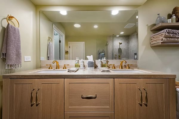 Spa Bath Contemporary