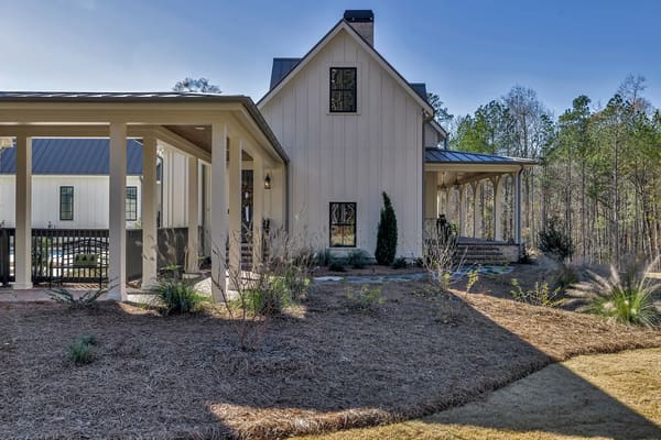 Layson Residence