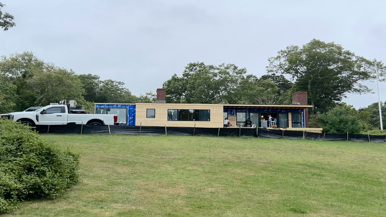 6 AM Midcentury Modern Renovation Image 9