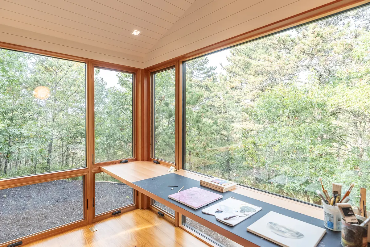 Modern Truro Office Image 13