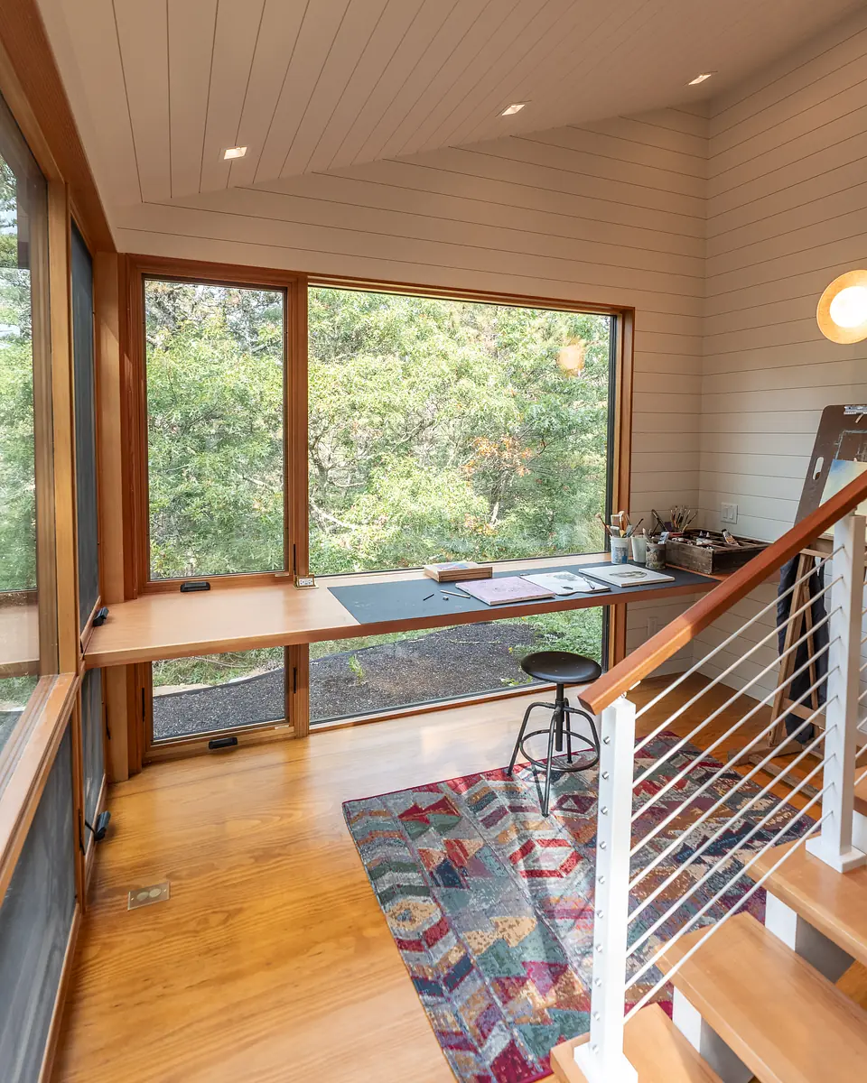 Modern Truro Office Image 12