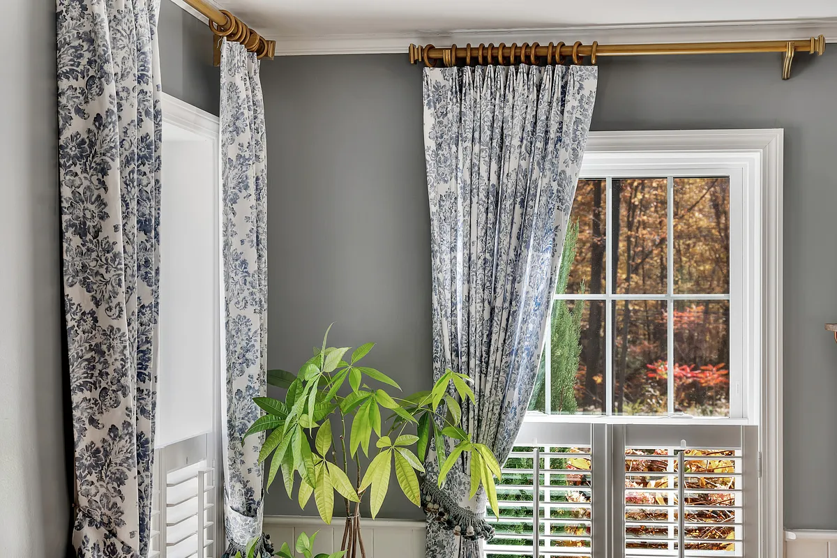 Window Treatments, Curtains, Drapes, Shutters, Shades, Blinds Image 53