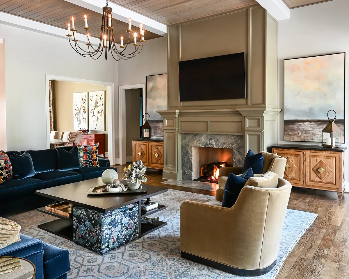 Traditional Living Image 1