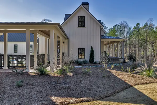 Layson Residence