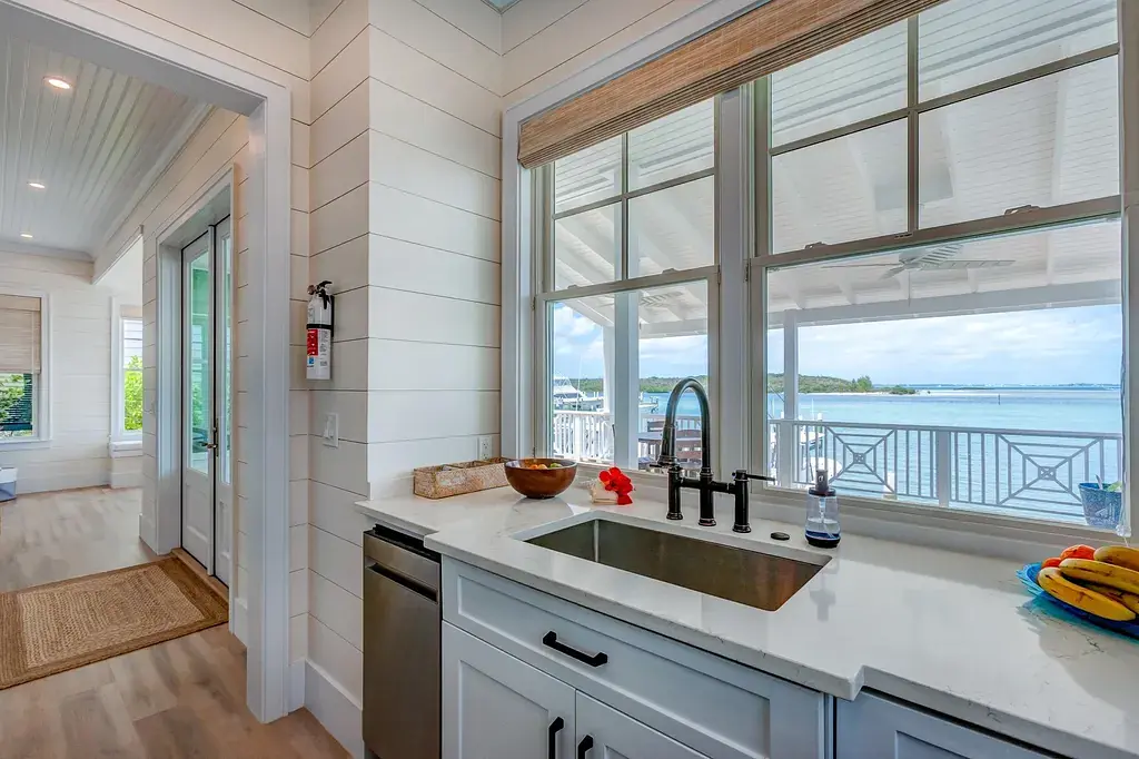 Project No. 887 Abaco Inn Image 27