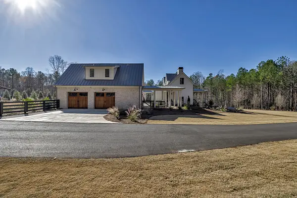 Layson Residence