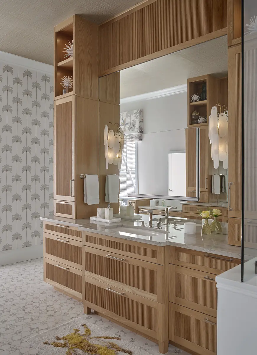 Beachfront Sea Spray Image 11